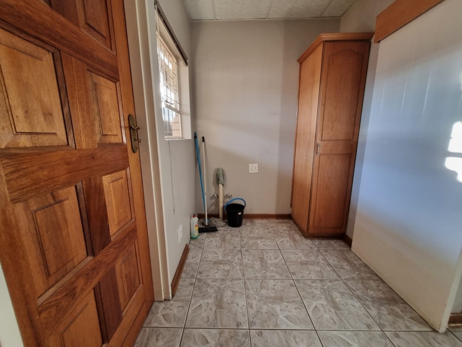 3 Bedroom Property for Sale in Pentagon Park Free State